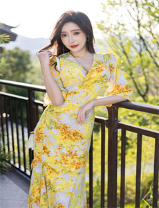 《上司部长出轨漂亮人妻》